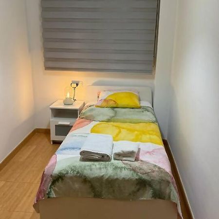 בוריאנה Apartamentos Felip 3 מראה חיצוני תמונה