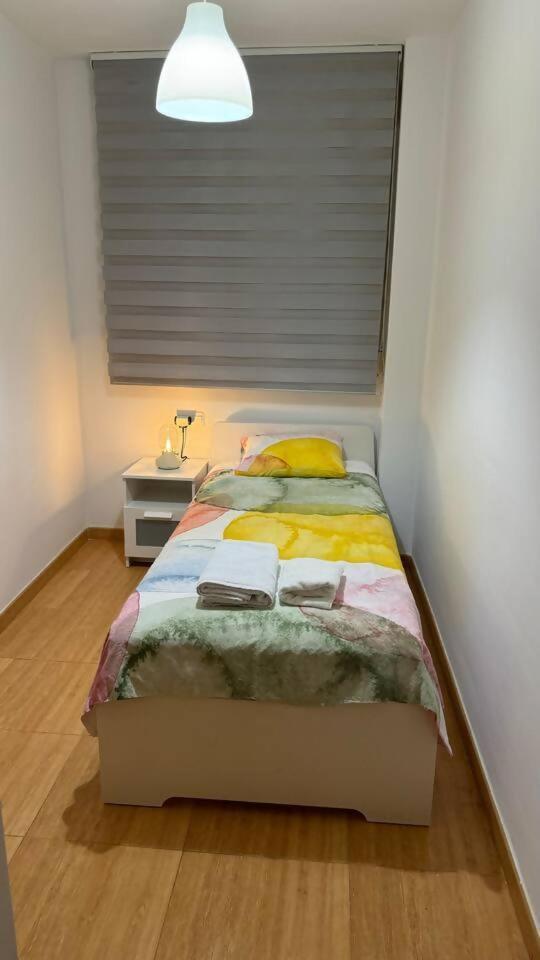 בוריאנה Apartamentos Felip 3 מראה חיצוני תמונה