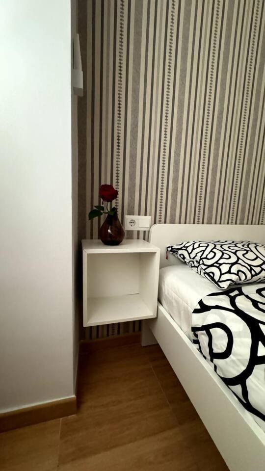 בוריאנה Apartamentos Felip 3 מראה חיצוני תמונה